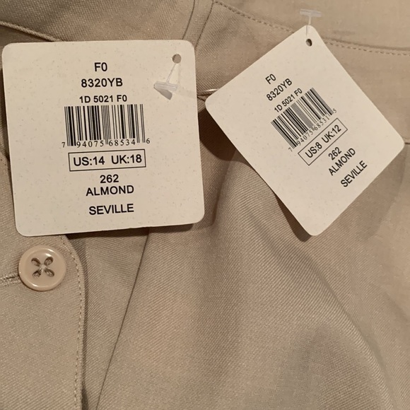 NWT EP Pro Almond Seville Ladies Golf Short - Picture 6 of 7